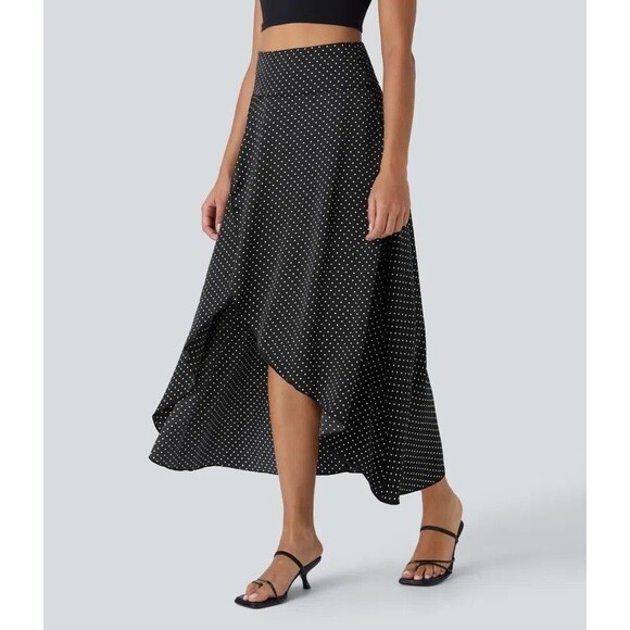HALARA Dresses & Skirts - Halara Womens Mid Rise Zippered Skirt Sz Medium Black White Dots, High Slit NWT